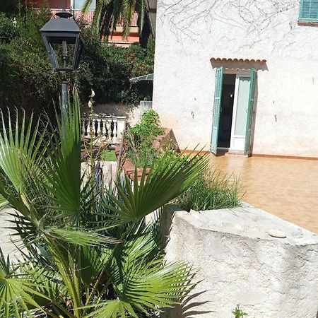 Studio De 14M2 Dans Une Maison Cagnes-sur-Mer Luaran gambar