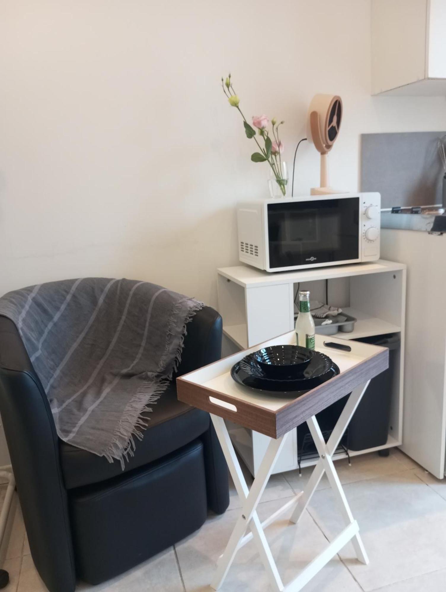 Studio De 14M2 Dans Une Maison Cagnes-sur-Mer Luaran gambar