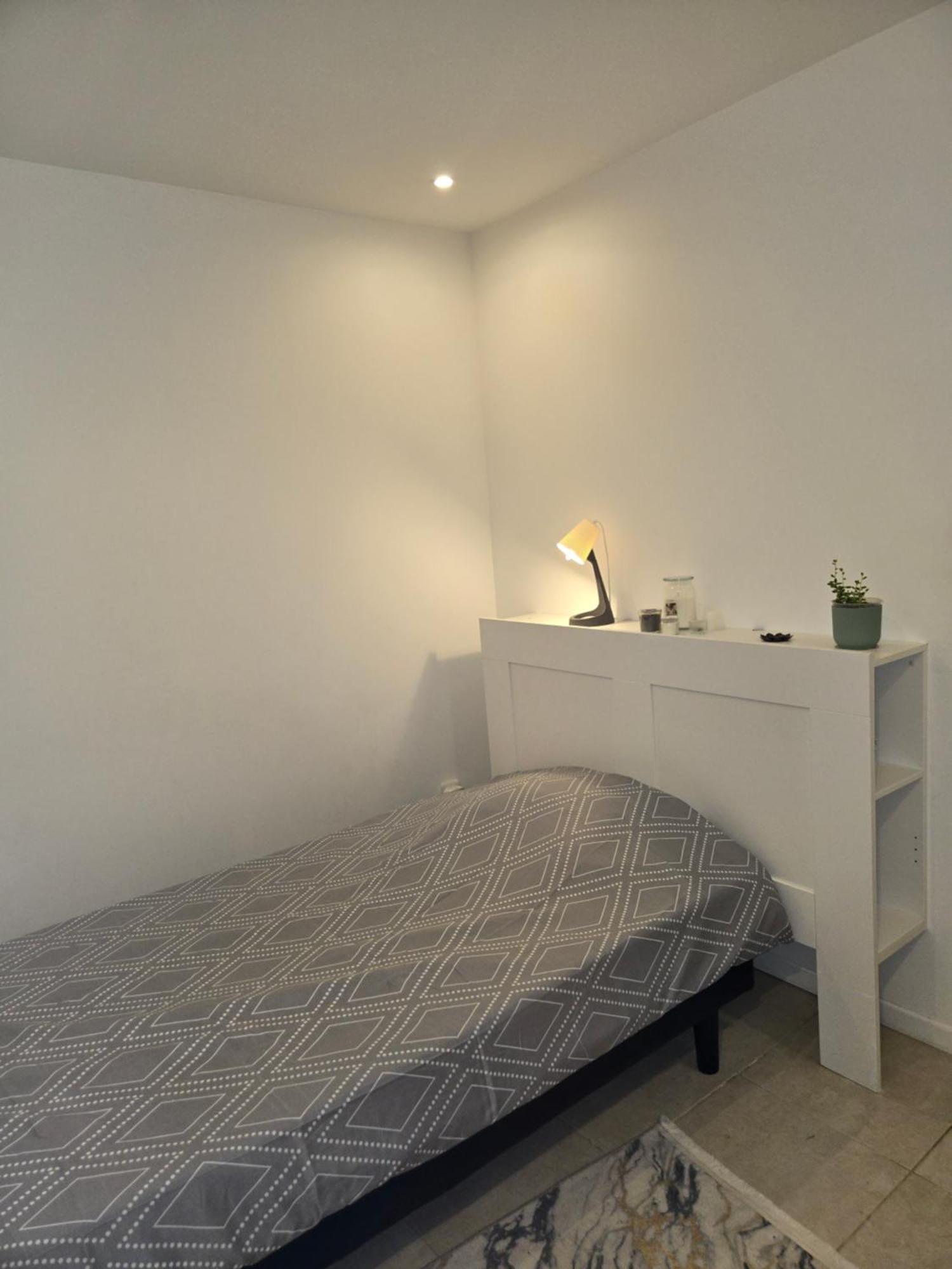 Studio De 14M2 Dans Une Maison Cagnes-sur-Mer Luaran gambar